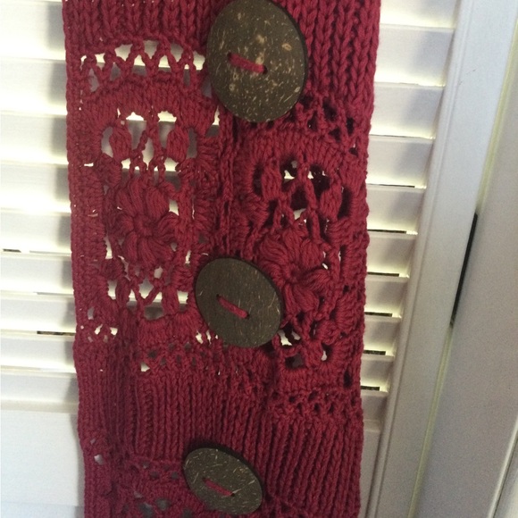 Pure Handknit Burgundy Shawl, One Size - Picture 5 of 8